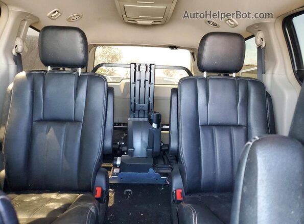 2C4RC1BG8GR299302 2016 CHRYSLER TOWN Gray Հետևի նստատեղերի տեսք