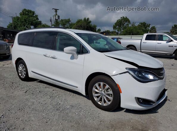 2C4RC1BG8HR576810 2017 CHRYSLER PACIFICA White Առջևի աջ