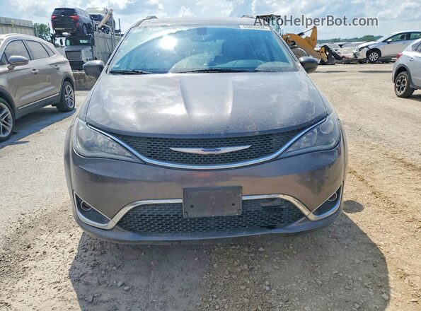 2C4RC1BG8JR219018 2018 CHRYSLER PACIFICA Black Вид спереду