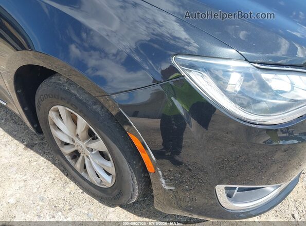 2C4RC1BG8JR233663 2018 CHRYSLER PACIFICA Black Front view