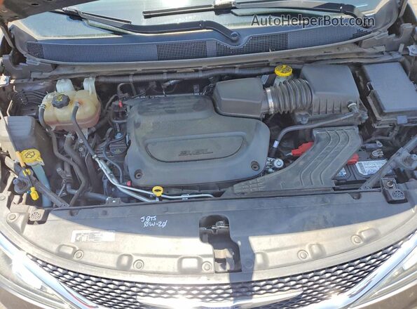 2C4RC1BG8LR128561 2020 CHRYSLER PACIFICA Gray Rear interior view
