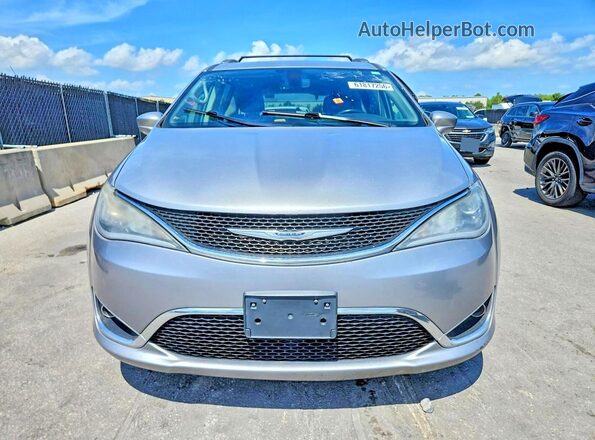 2C4RC1BG8LR131833 2020 CHRYSLER PACIFICA Серебряный Вид спереди