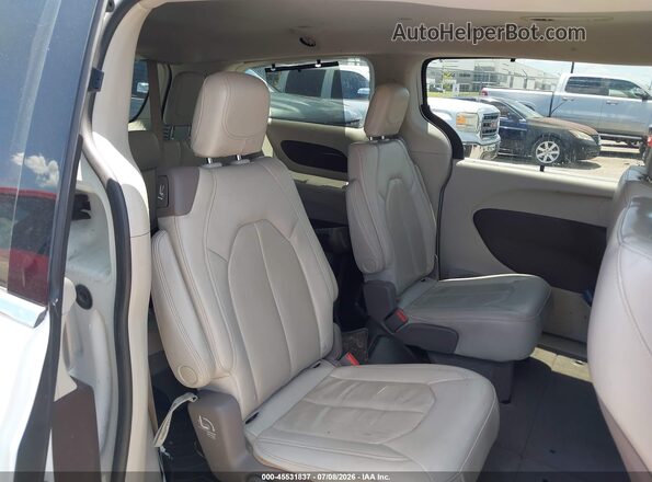 2C4RC1BG8LR134750 2020 CHRYSLER PACIFICA White Widok naklejki z numerem VIN