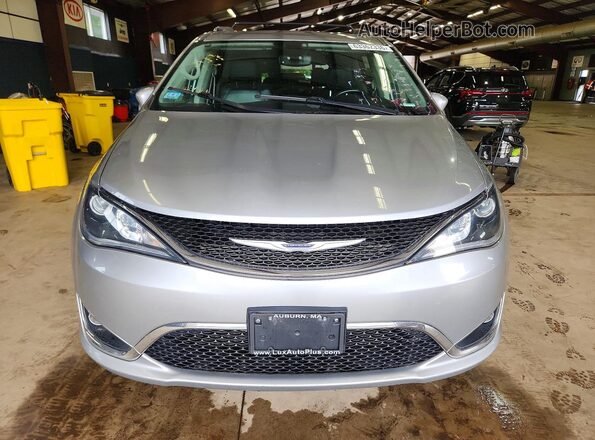 2C4RC1BG8LR276905 2020 CHRYSLER PACIFICA Silver Widok z przodu