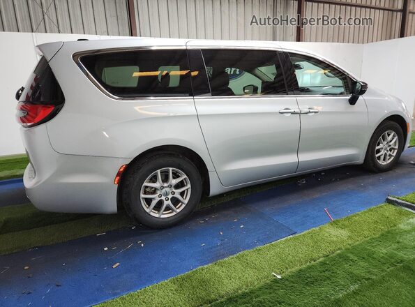 2C4RC1BG8RR140458 2024 CHRYSLER PACIFICA Silver 