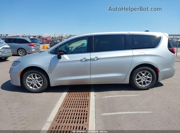 2C4RC1BG8RR167482 2024 CHRYSLER PACIFICA Silver Widok wnętrza 360 stopni