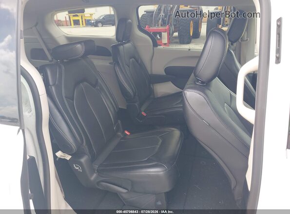 2C4RC1BG8RR182225 2024 CHRYSLER PACIFICA White VIN կոդի պիտակի տեսք