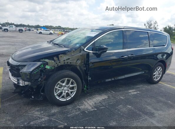 2C4RC1BG8VR559758 2027 CHRYSLER PACIFICA Black Widok z przodu