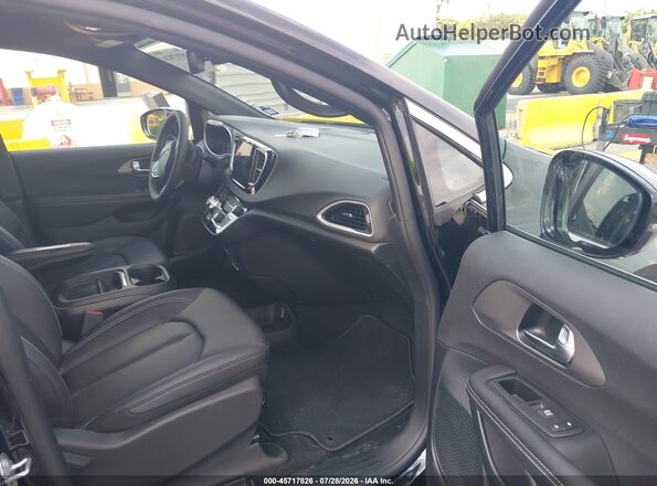 2C4RC1BG8VR559758 2027 CHRYSLER PACIFICA Black Widok wnętrza z przodu