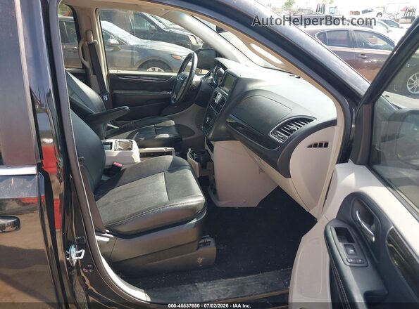2C4RC1BG9GR287482 2016 CHRYSLER TOWN & COUNTRY Black Front interior view