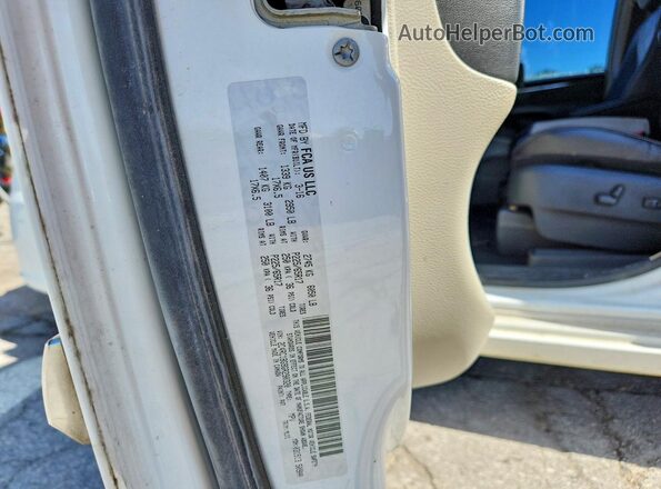 2C4RC1BG9GR290320 2016 CHRYSLER TOWN White Вид наклейки з VIN-кодом