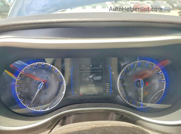 2C4RC1BG9HR512582 2017 CHRYSLER PACIFICA Blue Սարքավորումների վահանակի տեսք