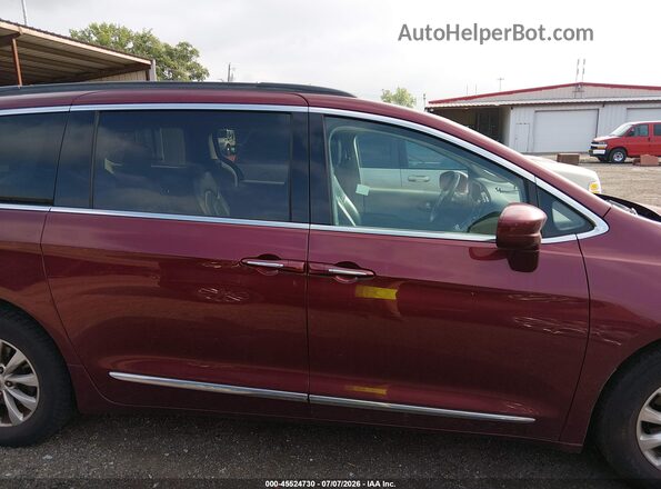 2C4RC1BG9HR533917 2017 CHRYSLER PACIFICA Burgundy 360 interior view