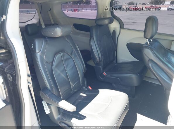 2C4RC1BG9JR120725 2018 CHRYSLER PACIFICA Black VIN կոդի պիտակի տեսք