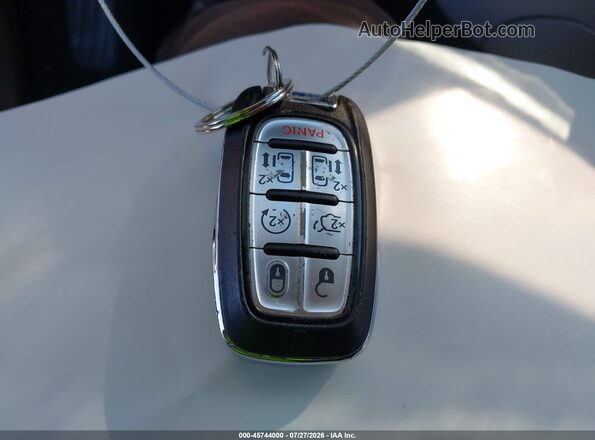 2C4RC1BG9JR120725 2018 CHRYSLER PACIFICA Black Առջևի վահանակի տեսք