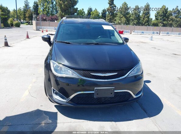 2C4RC1BG9JR120725 2018 CHRYSLER PACIFICA Black Սարքավորումների վահանակի տեսք