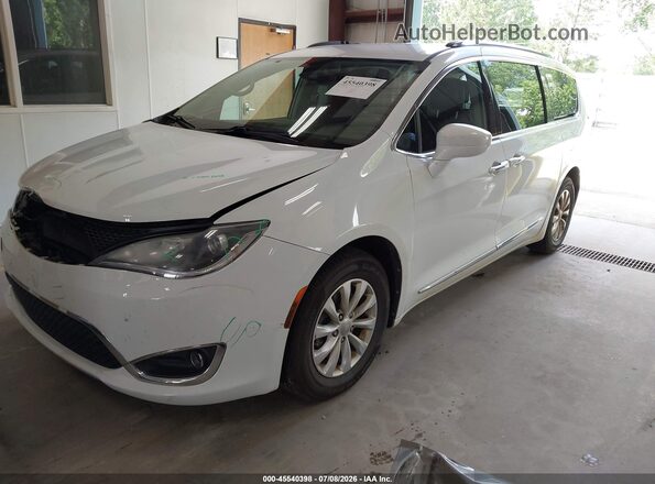 2C4RC1BG9KR685364 2019 CHRYSLER PACIFICA White Przód lewy