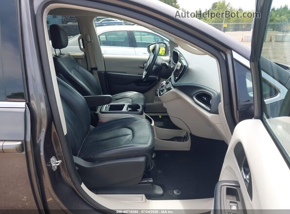 2C4RC1BG9MR529053 2021 CHRYSLER PACIFICA Gray Widok wnętrza z przodu