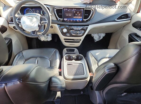 2C4RC1BG9PR505470 2023 CHRYSLER PACIFICA Burgundy Vista del salpicadero