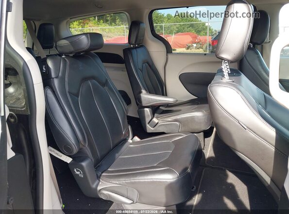 2C4RC1BG9PR532829 2023 CHRYSLER PACIFICA Gray VIN sticker view