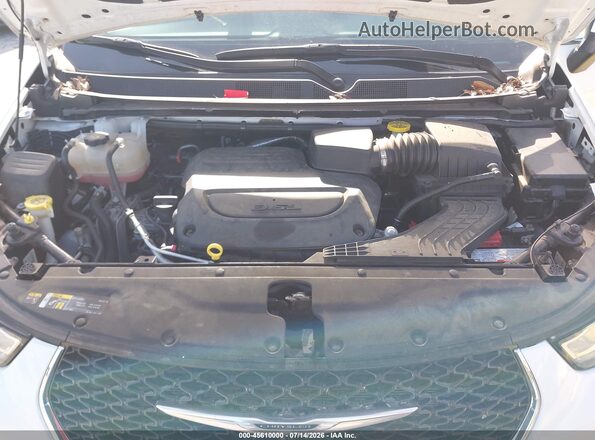 2C4RC1BG9PR594733 2023 CHRYSLER PACIFICA Белый Вид сзади