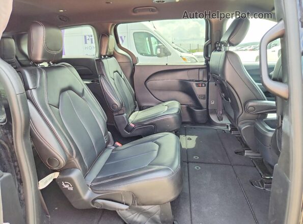2C4RC1BG9SR570439 2025 CHRYSLER PACIFICA Black Вид задньої частини салону
