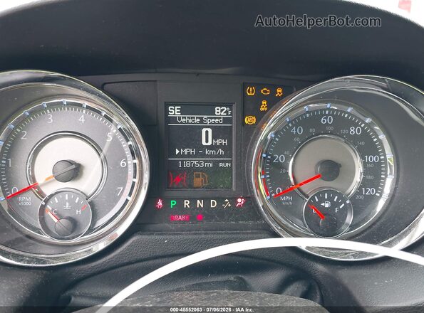 2C4RC1BGXGR173491 2016 CHRYSLER TOWN & COUNTRY Silver უკანა სავარძლების ხედი