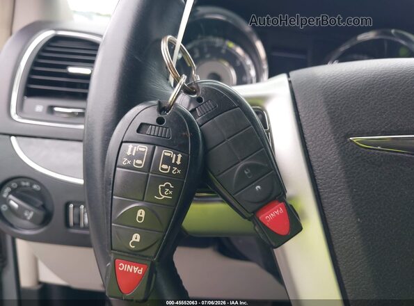 2C4RC1BGXGR173491 2016 CHRYSLER TOWN & COUNTRY Silver წინა პანელის ხედი