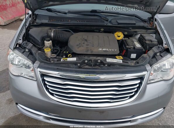 2C4RC1BGXGR173491 2016 CHRYSLER TOWN & COUNTRY Silver უკანა ხედი