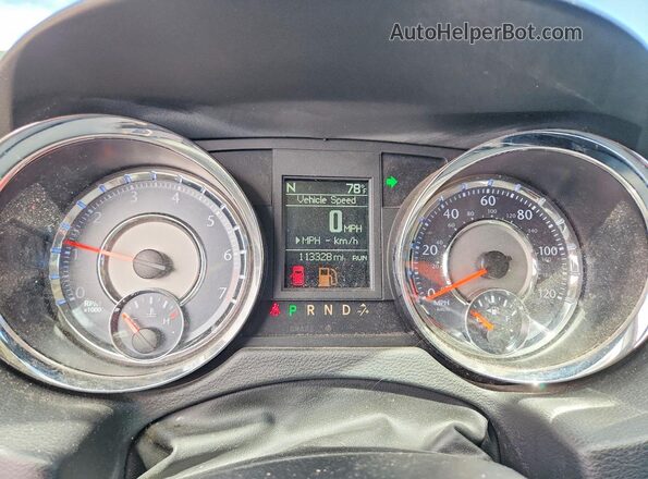 2C4RC1BGXGR186063 2016 CHRYSLER TOWN Gray Vista del cuadro de instrumentos
