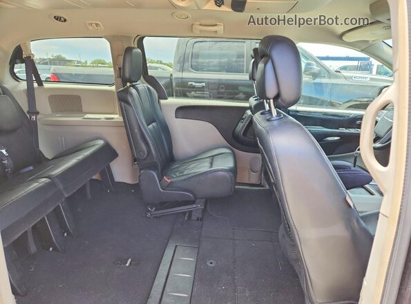 2C4RC1BGXGR186063 2016 CHRYSLER TOWN Gray Vista interior trasera