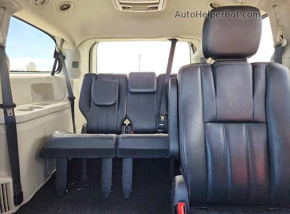 2C4RC1BGXGR186063 2016 CHRYSLER TOWN Gray Vista de los asientos traseros