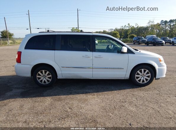 2C4RC1BGXGR206408 2016 CHRYSLER TOWN & COUNTRY White უკანა სალონის ხედი