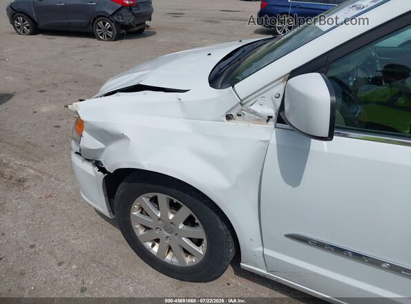 2C4RC1BGXGR287930 2016 CHRYSLER TOWN & COUNTRY White Widok z przodu