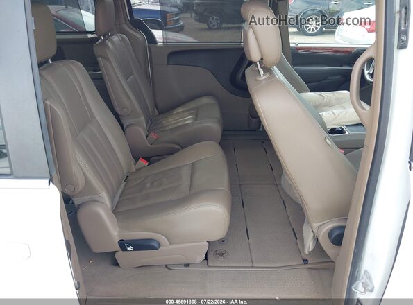 2C4RC1BGXGR287930 2016 CHRYSLER TOWN & COUNTRY White Widok naklejki z numerem VIN