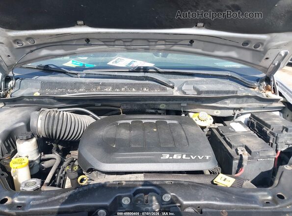 2C4RC1BGXGR288317 2016 CHRYSLER TOWN & COUNTRY Серебряный Вид сзади
