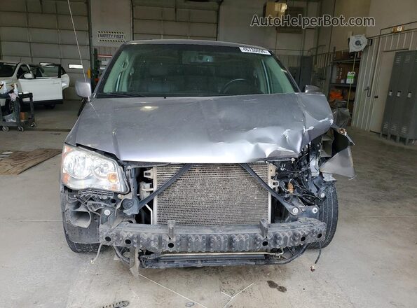 2C4RC1BGXGR295848 2016 CHRYSLER TOWN Silver Widok z przodu