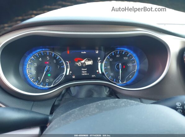 2C4RC1BGXJR123567 2018 CHRYSLER PACIFICA Dark Blue Հետևի նստատեղերի տեսք