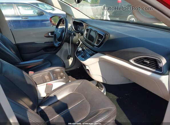 2C4RC1BGXKR547865 2019 CHRYSLER PACIFICA Красный Вид салона спереди