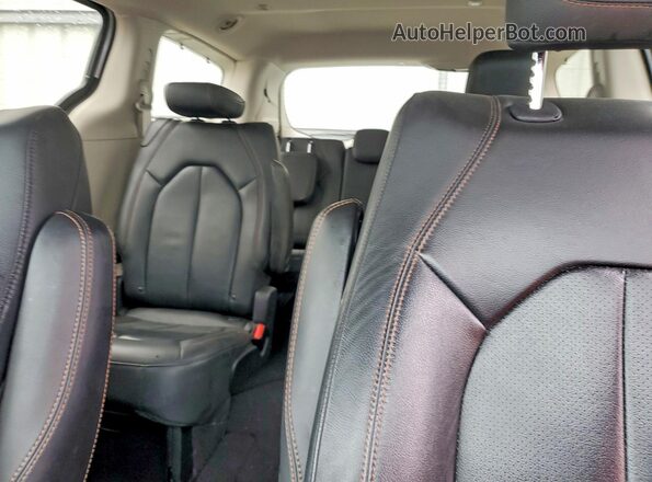 2C4RC1BGXLR112832 2020 CHRYSLER PACIFICA Silver უკანა სავარძლების ხედი