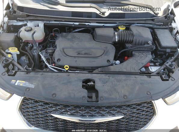 2C4RC1BGXPR571879 2023 CHRYSLER PACIFICA White Вид ззаду