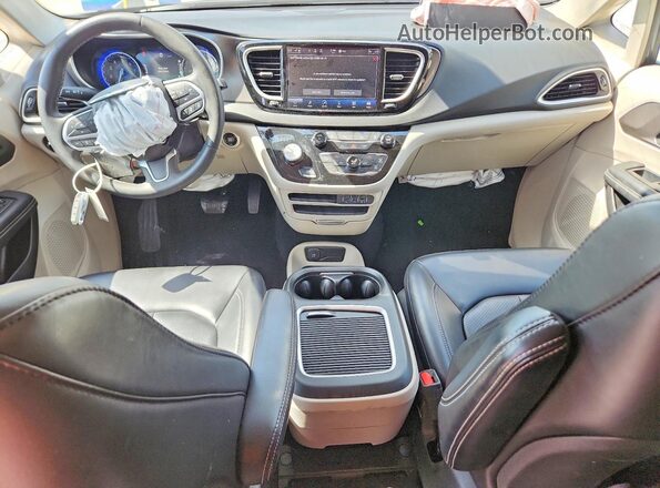 2C4RC1BGXRR101838 2024 CHRYSLER PACIFICA Blue Widok deski rozdzielczej