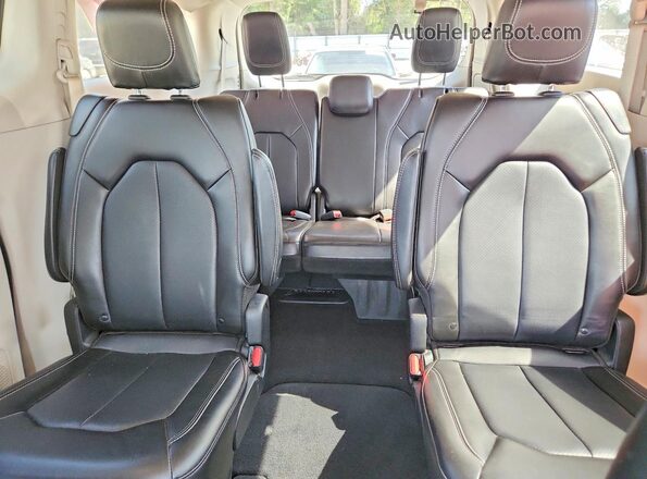 2C4RC1BGXRR101838 2024 CHRYSLER PACIFICA Blue Widok tylnych siedzeń