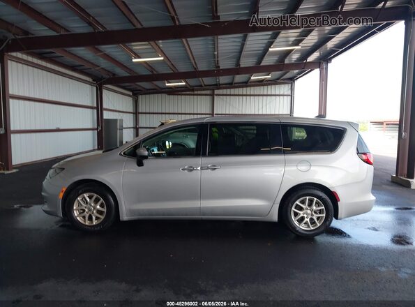 2C4RC1CG0NR141533 2022 CHRYSLER VOYAGER Silver 