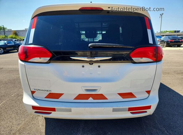 2C4RC1CG0PR511298 2023 CHRYSLER VOYAGER Белый Вид сзади