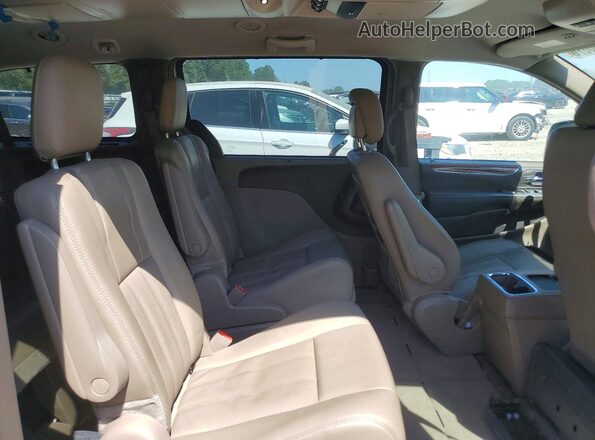 2C4RC1CG1GR190954 2016 CHRYSLER TOWN Золотой Вид задней части салона