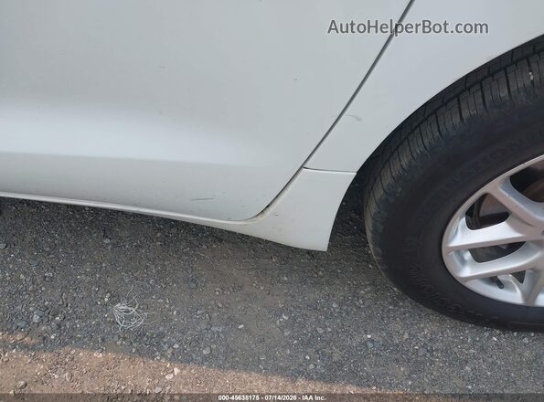 2C4RC1CG1NR146692 2022 CHRYSLER VOYAGER Белый Вид задней части салона