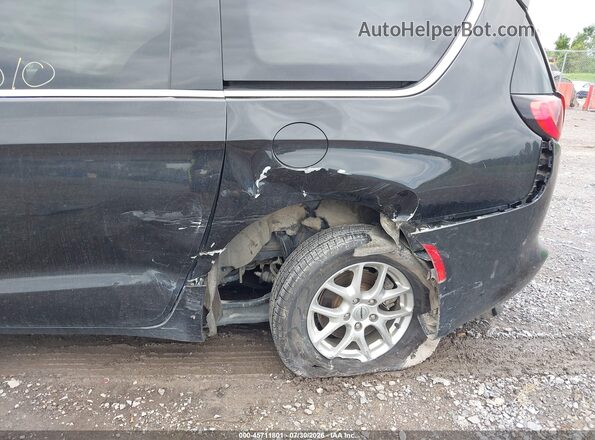 2C4RC1CG1PR535688 2023 CHRYSLER VOYAGER Black Widok z przodu