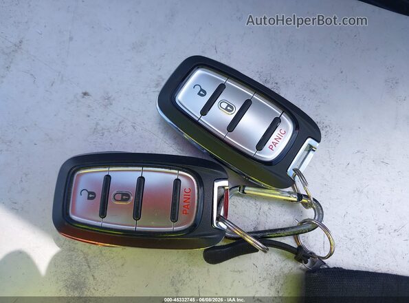 2C4RC1CG2MR568467 2021 CHRYSLER VOYAGER Gray Widok deski rozdzielczej