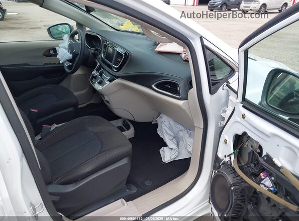 2C4RC1CG2PR596144 2023 CHRYSLER VOYAGER White Widok wnętrza z przodu
